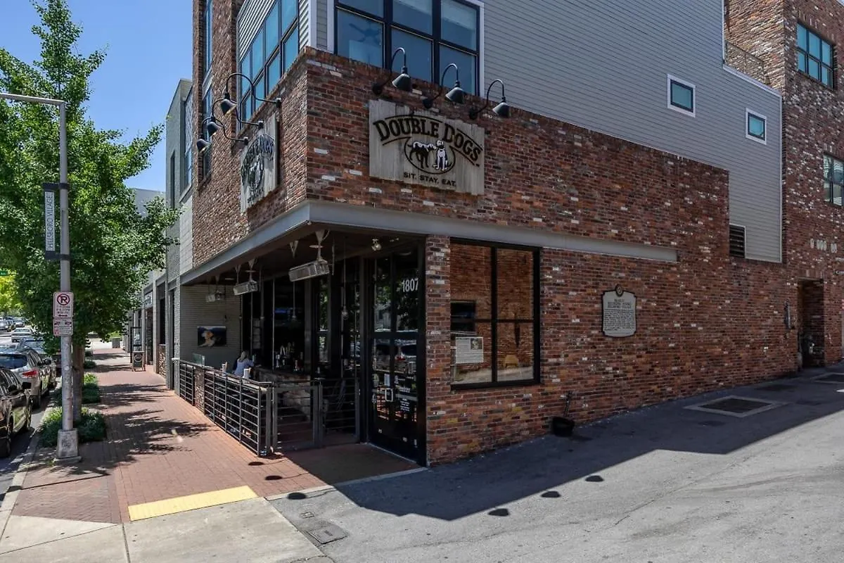 Apartament The Nomad: 4 1Brs 2 Studios 24-Guest Retreat Nashville
